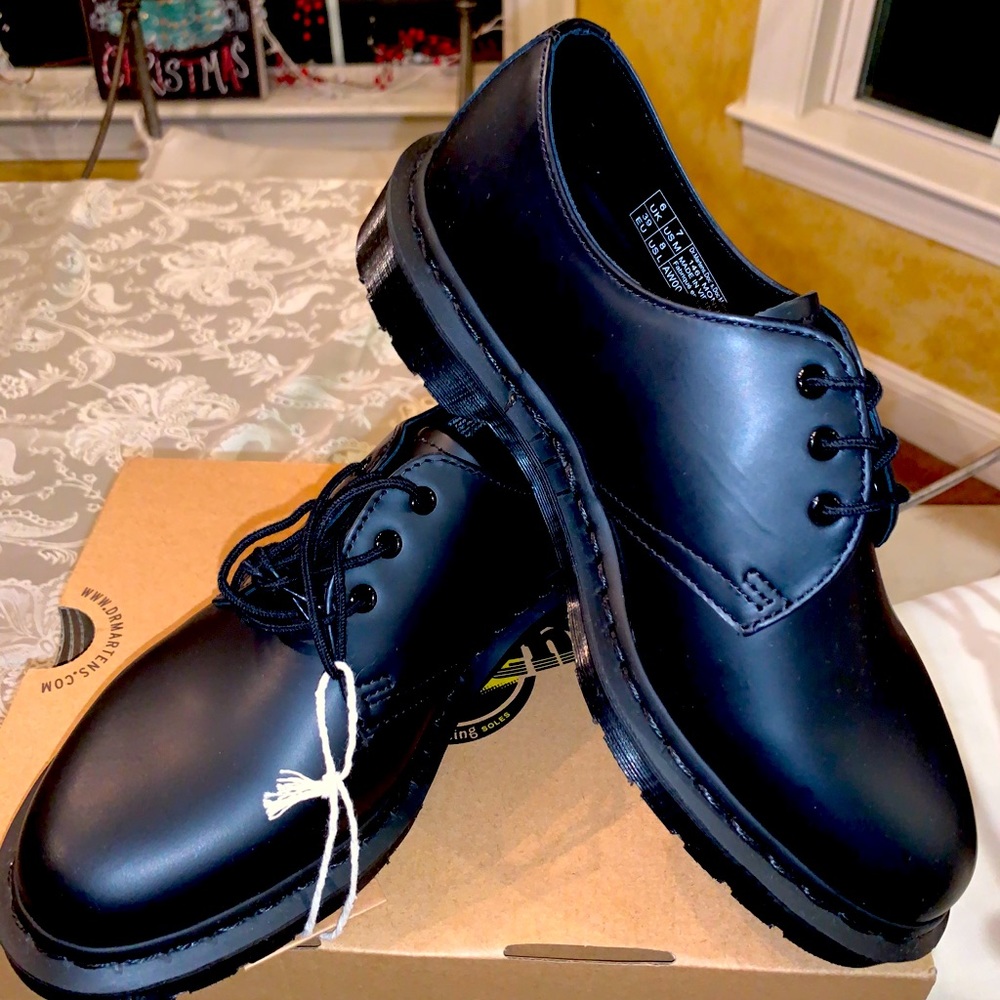 Dr. Martens Black Smooth Leather 3-Eye Lace-Up Oxfords